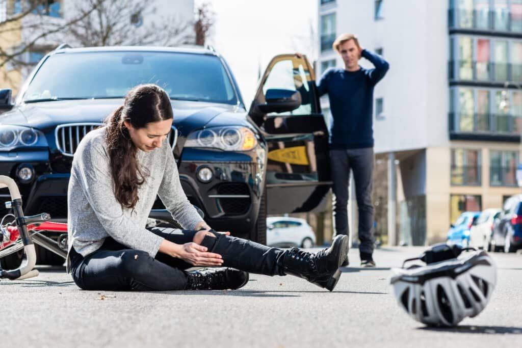 Personal injury lawyers how they help and when to hire one